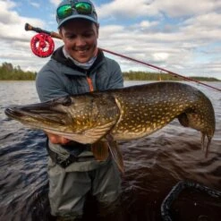 Vision Grand Mama 9' #9 Flugspö -Fiske Utrustning PhotoByRobertHansson 145 600x600 1